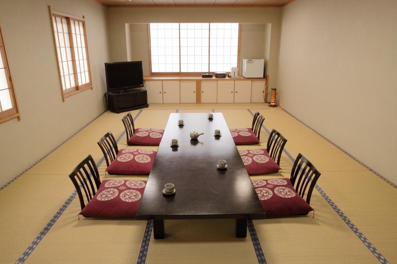 Sanazawa-No-Mori Hotel Numata  Habitación foto