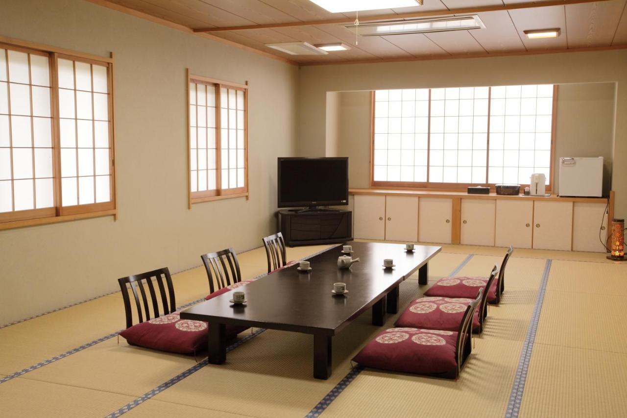 Sanazawa-No-Mori Hotel Numata  Habitación foto