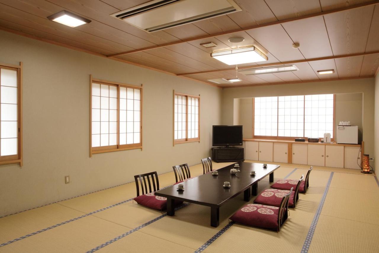 Sanazawa-No-Mori Hotel Numata  Habitación foto